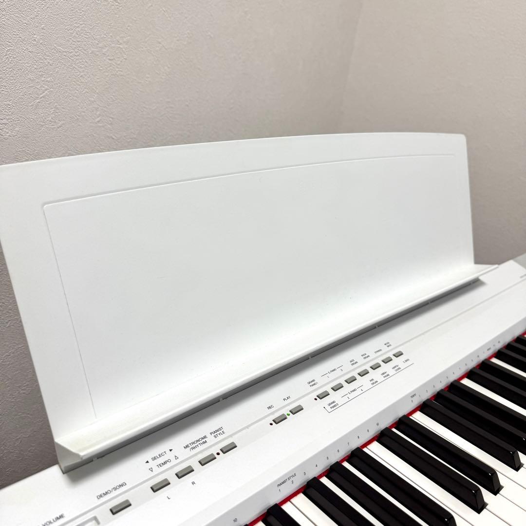 YAMAHA P-105 電子ピアノ 88鍵 ホワイト 付属品多数　ヤマハ