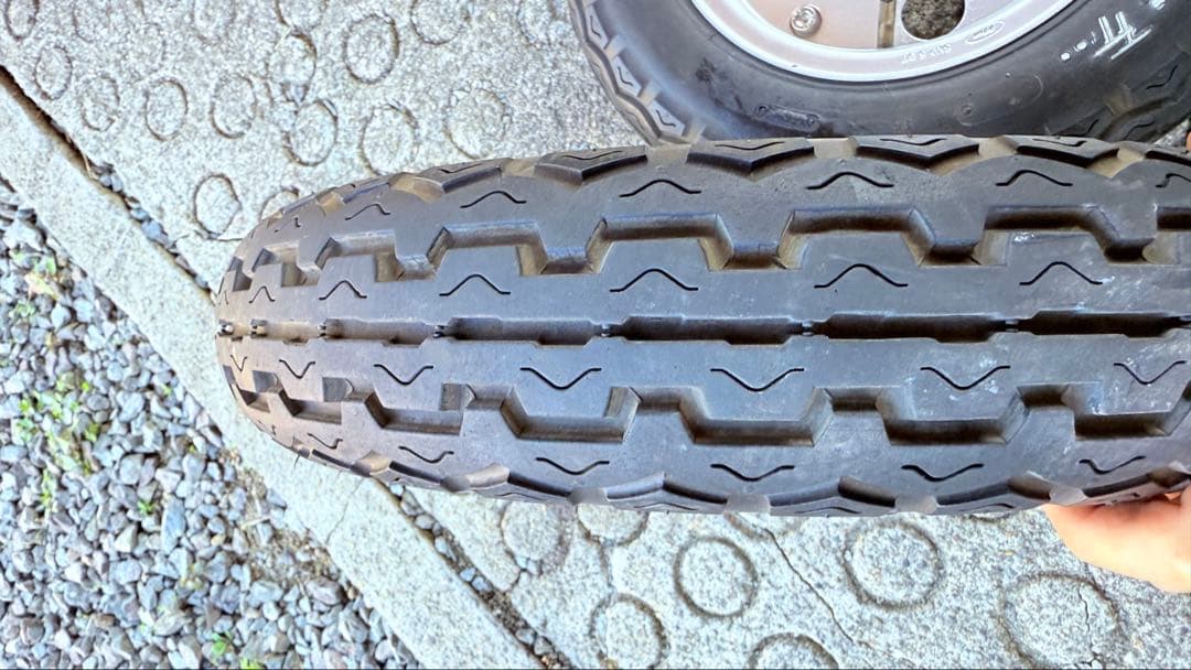 3.5j8インチタイヤホイールセット