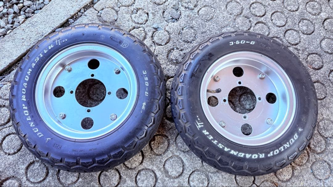 3.5j8インチタイヤホイールセット