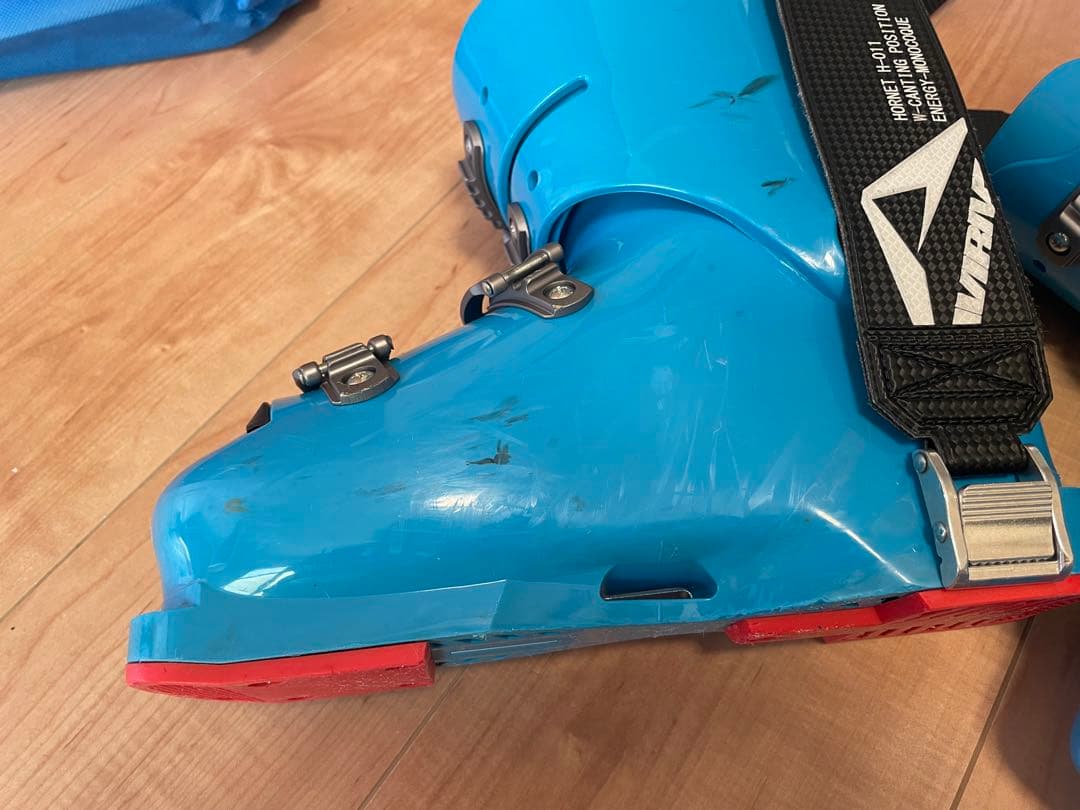 年末値下げアビリーバー　スキー用ブーツ 青/黒 収納袋付き　インソールなし