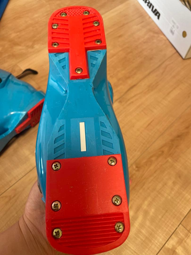 年末値下げアビリーバー　スキー用ブーツ 青/黒 収納袋付き　インソールなし