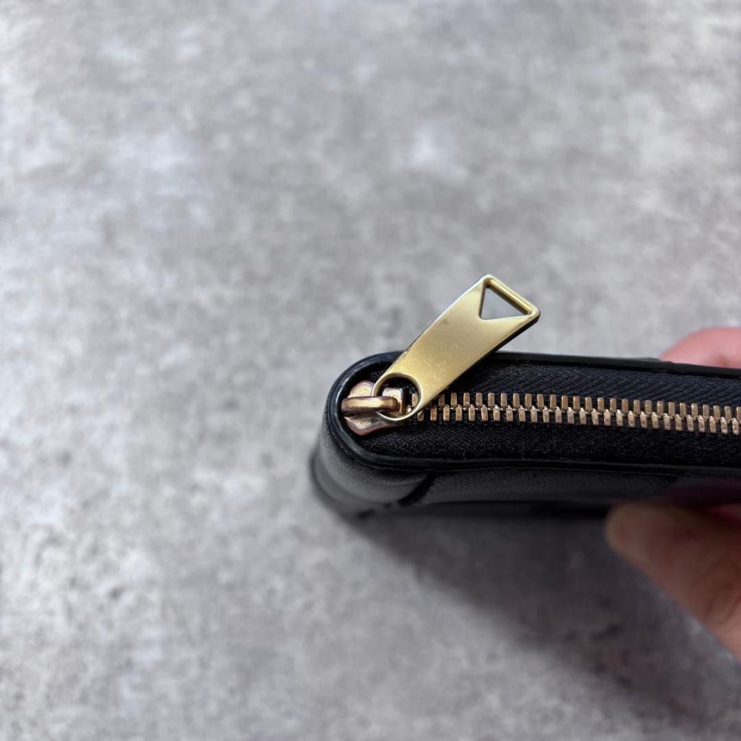 美品 ボッテガヴェネタ カセット ジップアラウンド ウォレット コンパクト