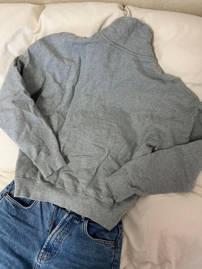 Gajess Charm Sweatshirt グレー