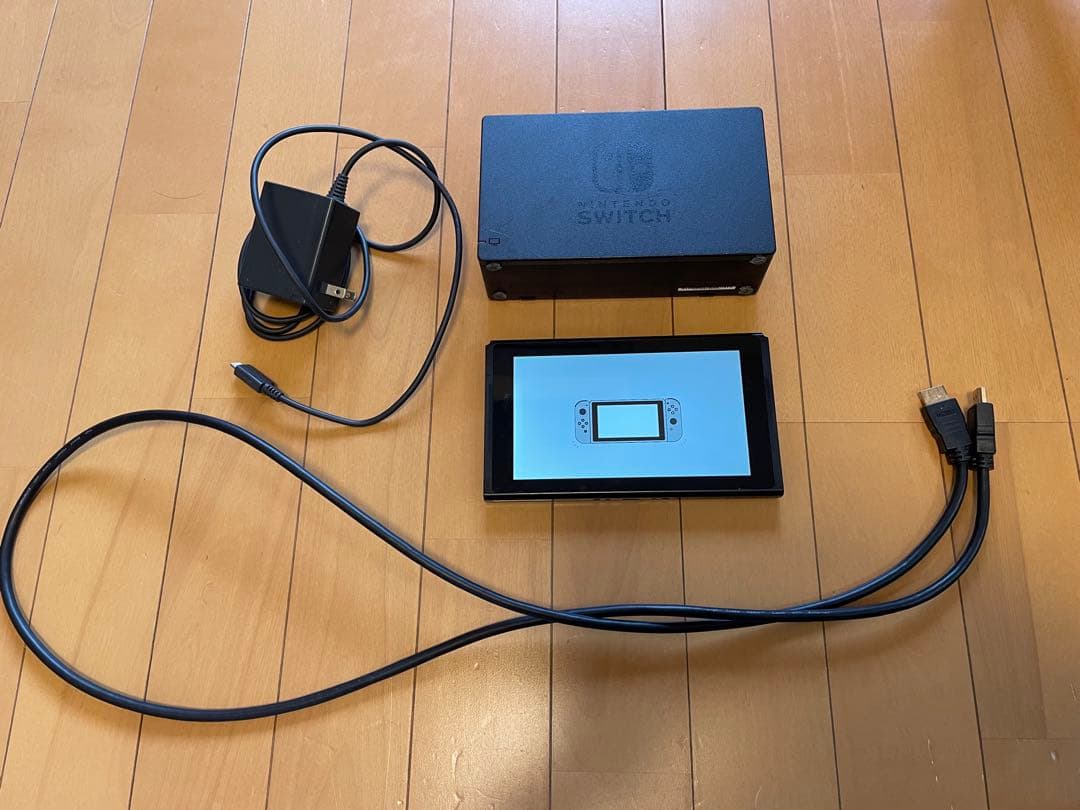 Nintendo Switch 本体 64GB microSDカード付き