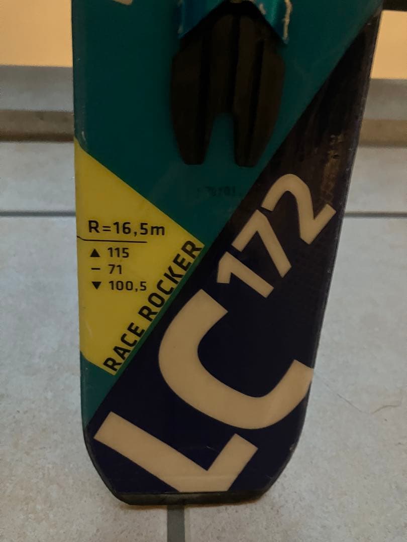 （ゆうた）ATOMIC Bluester スキー板