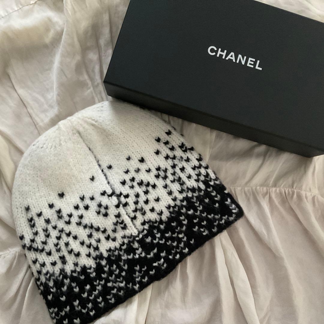 CHANELノベルティ　ニット帽