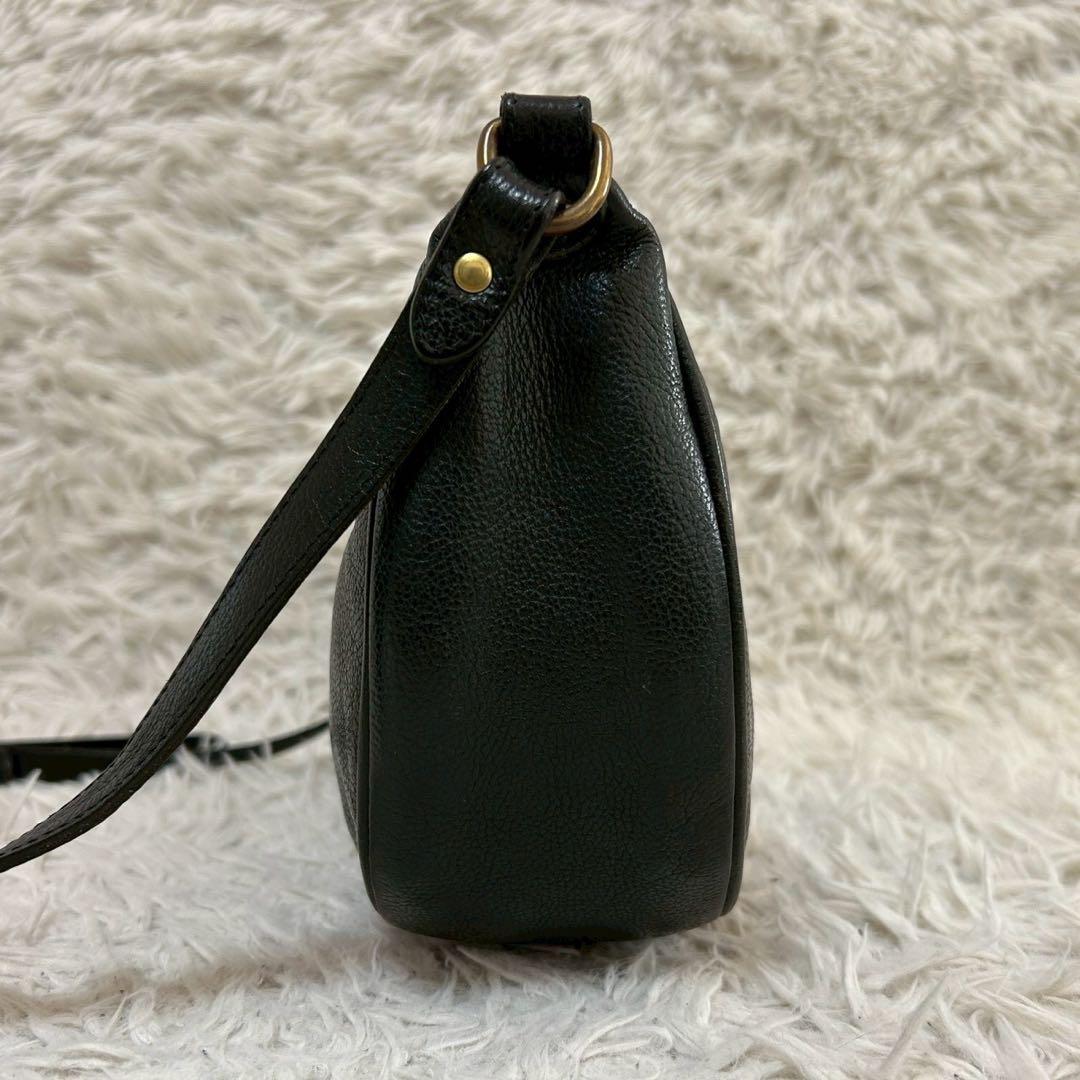 イルビゾンテ ショルダーバッグ ハーフムーン 三日月 レザー ブラック