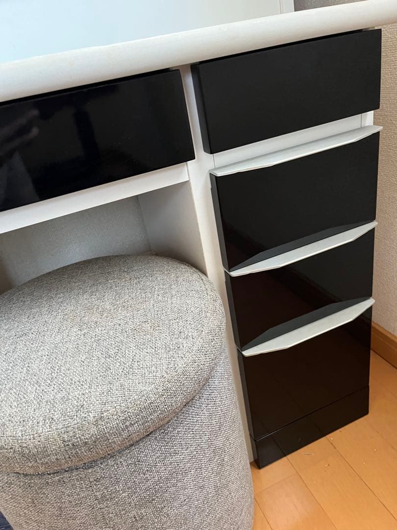 ホワイト×ブラック　三面鏡　ドレッサー　静岡県