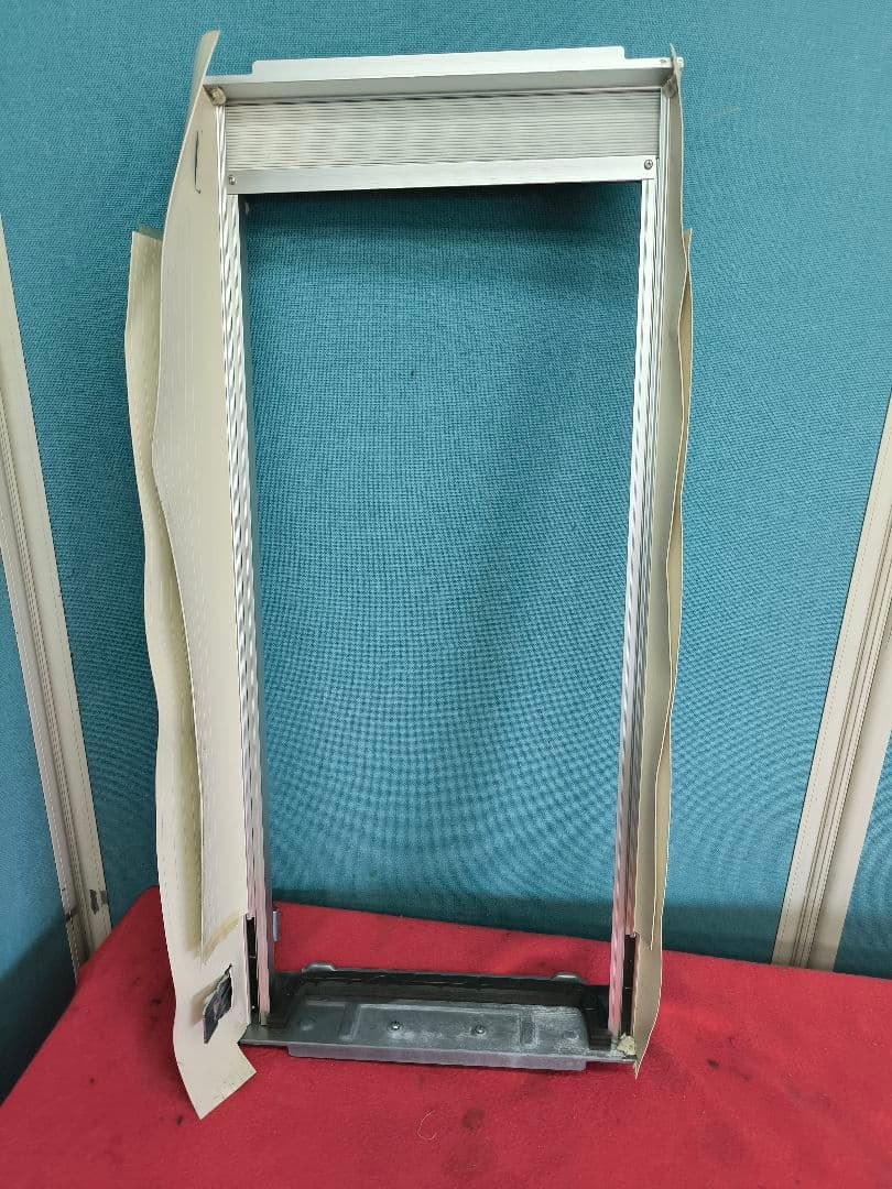 2024年製　コロナ リララ 窓用エアコン　4.5～7畳用 CW-1824R