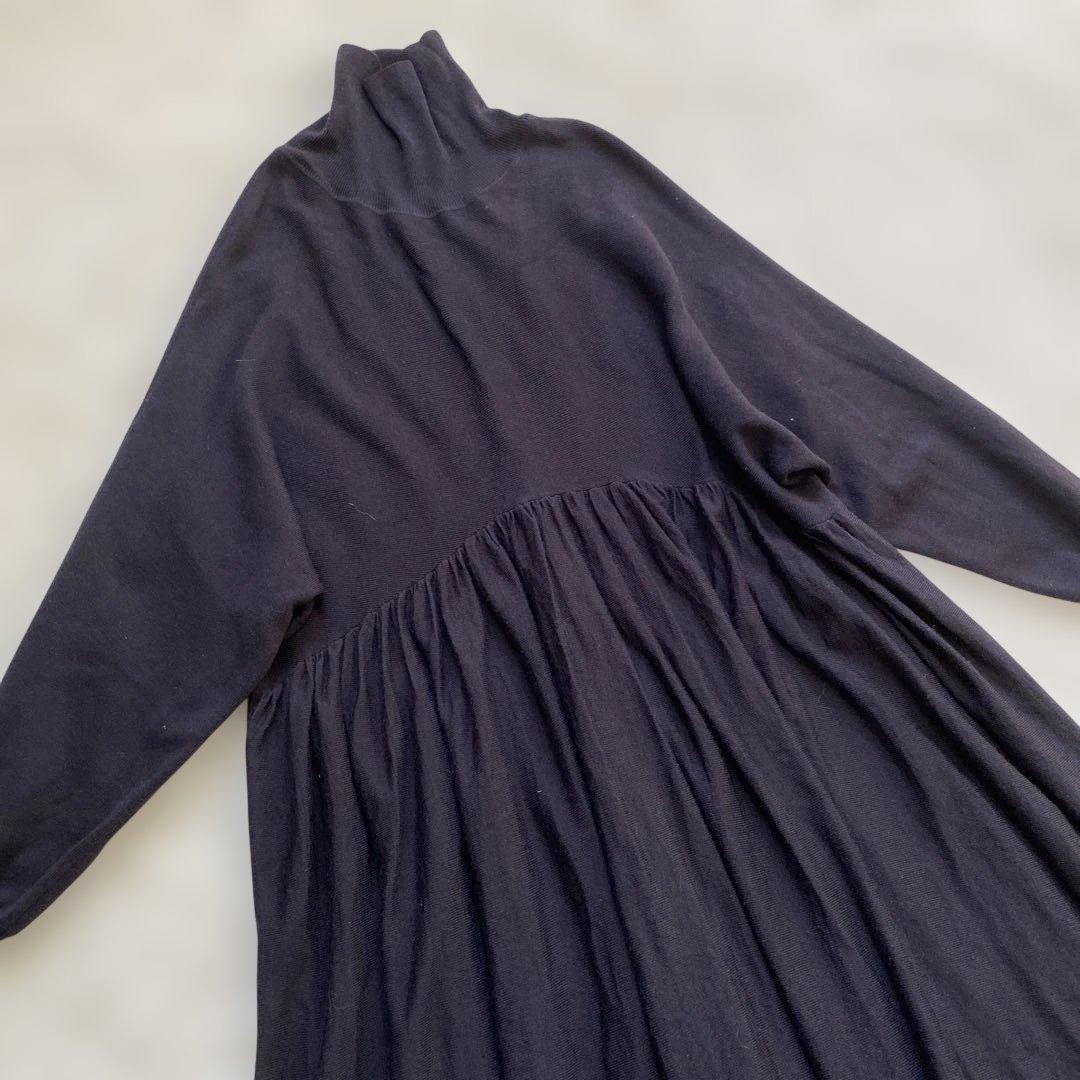 カレンソロジー ウールハイネックギャザーワンピース ネイビー 濃紺