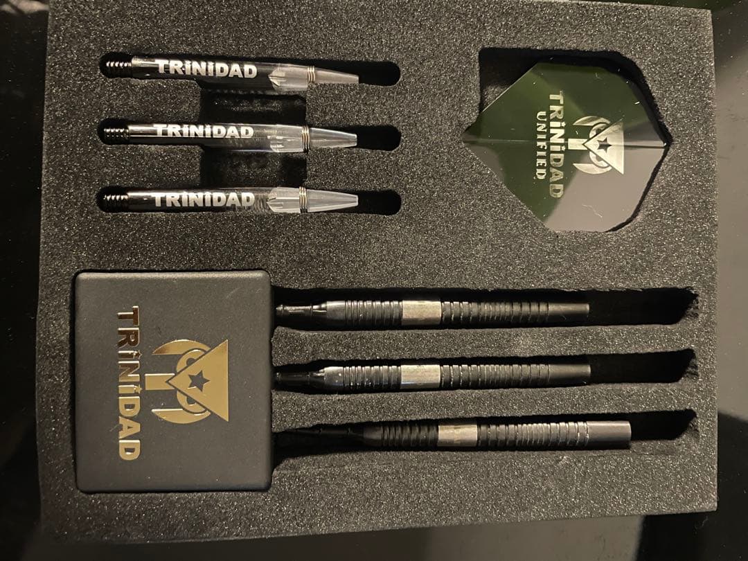 Trinidad Pro Lazy ダーツセット