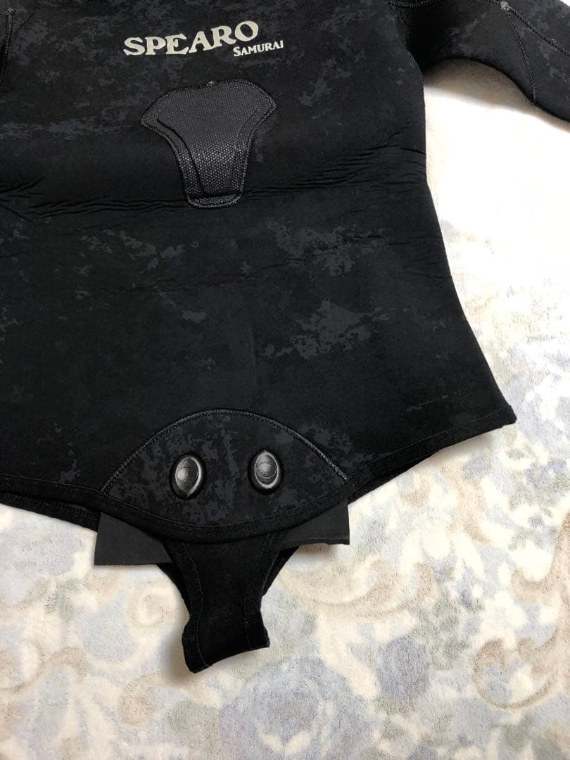 ネイビーカンパニーWATERMAN 5mmブラックカモ　ウェット 新品未使用品