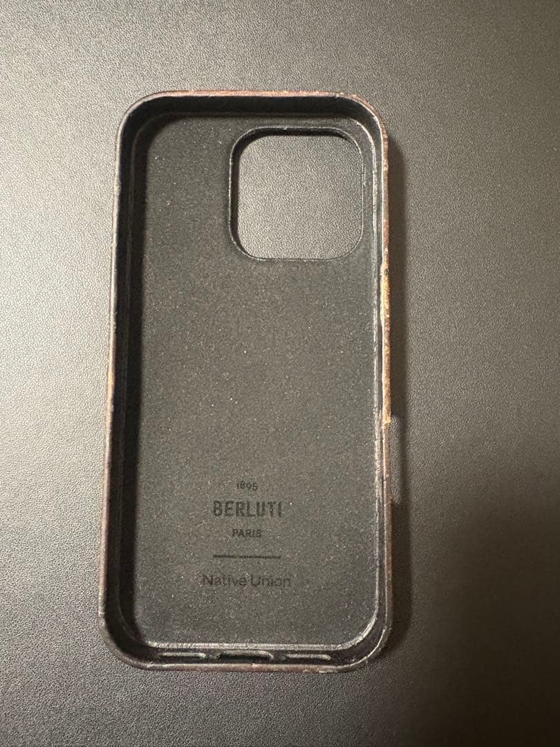 BERLUTI レザー iPhone16proケース