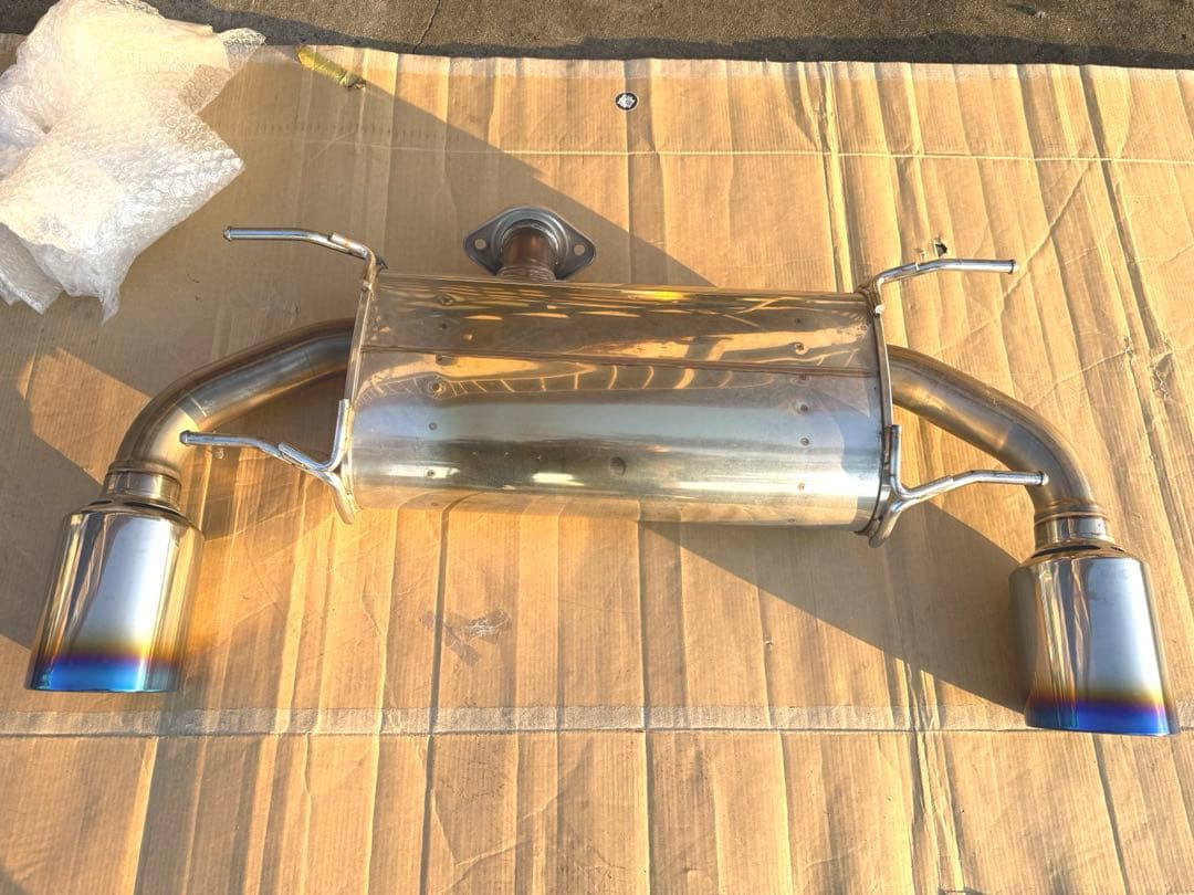 HKS マフラー LEGAMAX Premium GR86／BRZ ZN8 ZD