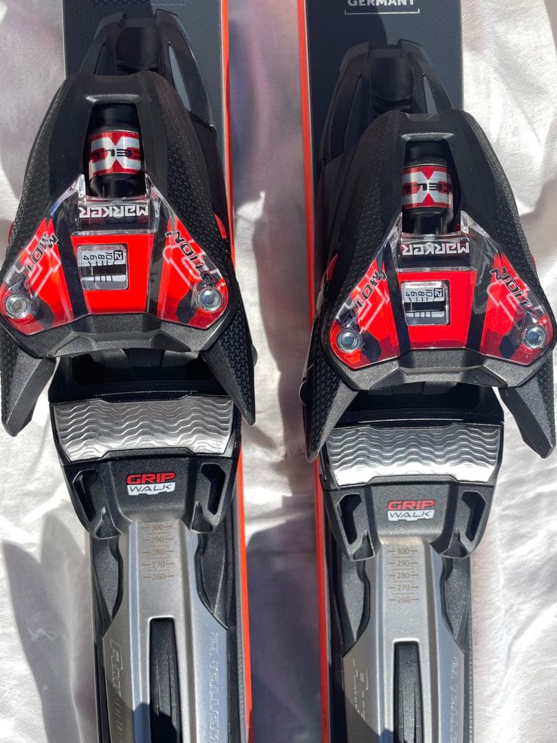 フォルクル2021〜22　VOLKL レースタイガーGS　180センチ