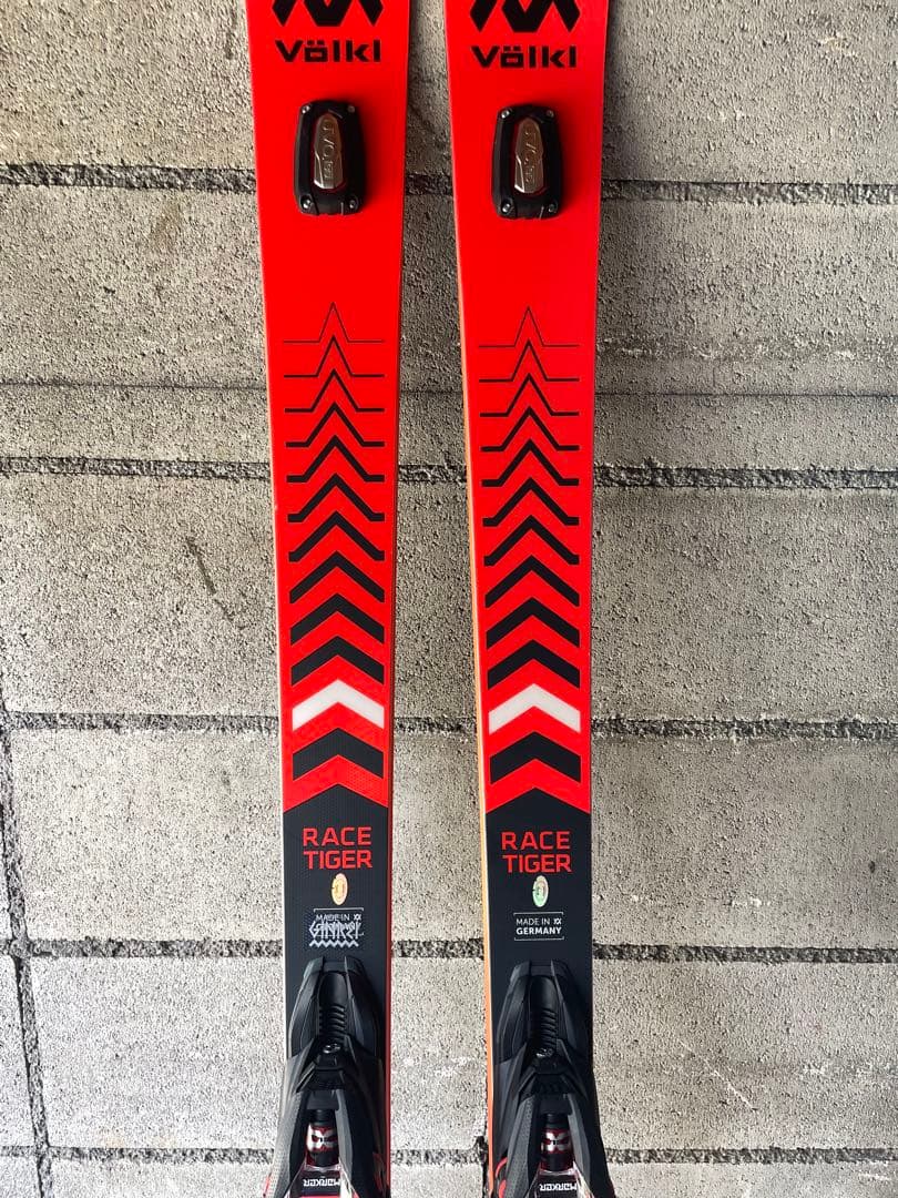 フォルクル2021〜22　VOLKL レースタイガーGS　180センチ