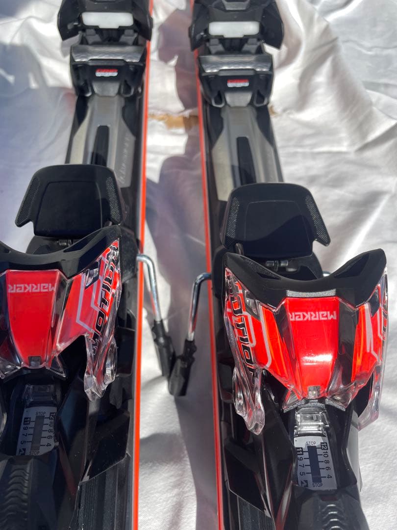 フォルクル2021〜22　VOLKL レースタイガーGS　180センチ