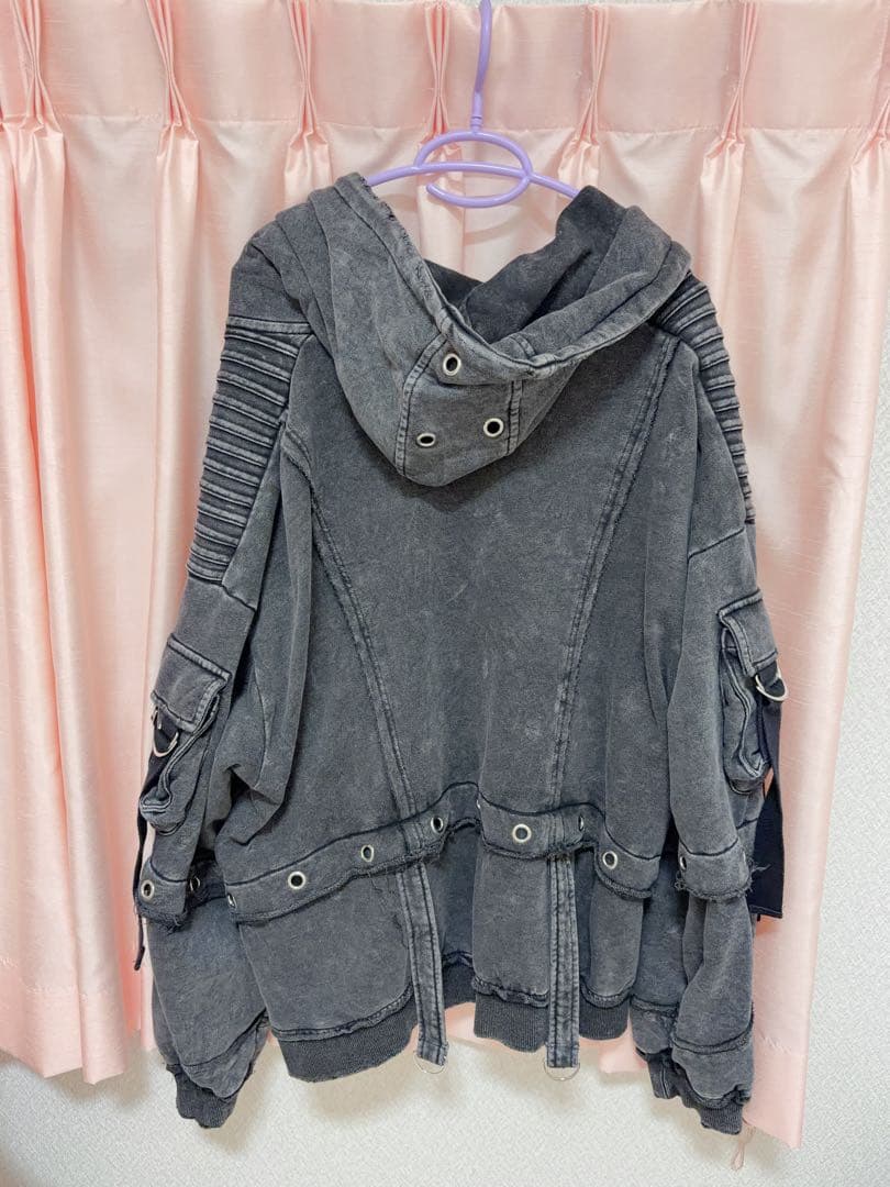 ililil黒翼の堕天使に転生した俺、この戦装束で復讐を誓う パーカー