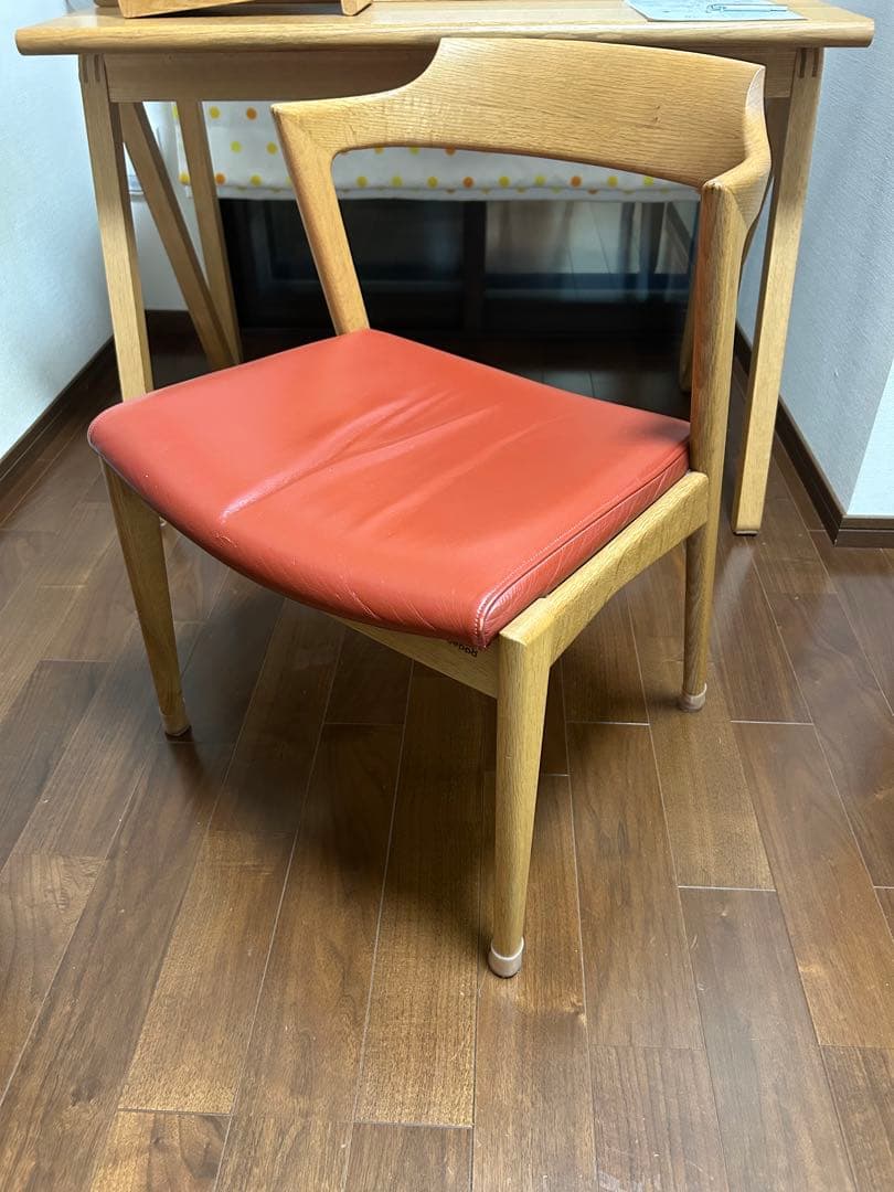 Z*O様 日進木工　geppo ダイニングチェア　無垢　座面本革