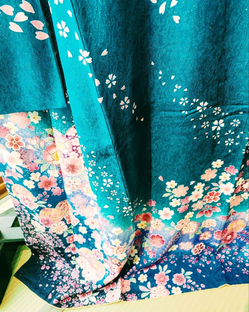 青緑色 花柄 振袖 着物