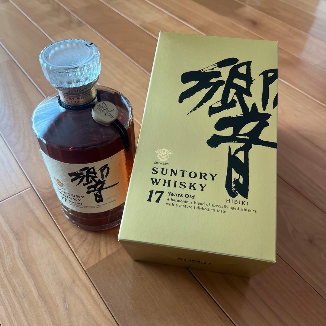 SUNTORY 響 17年 箱入りウイスキー　1本