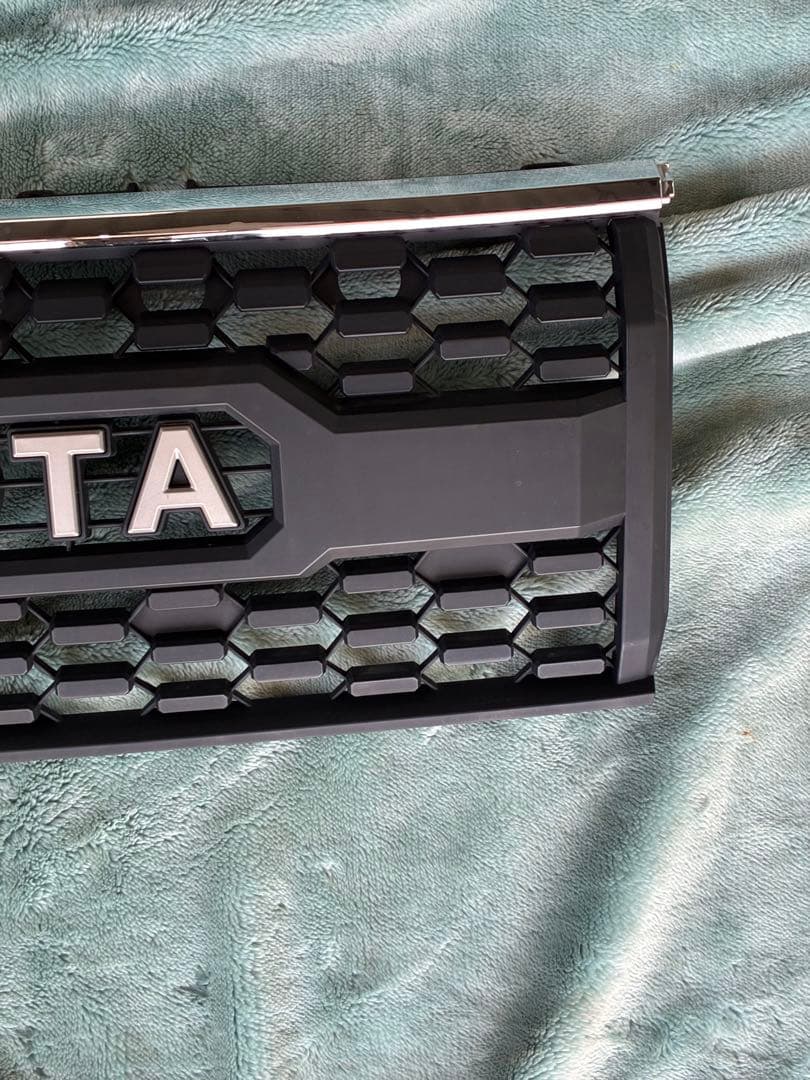 TRJ150 プラド　社外　TOYOTA フロント　グリル