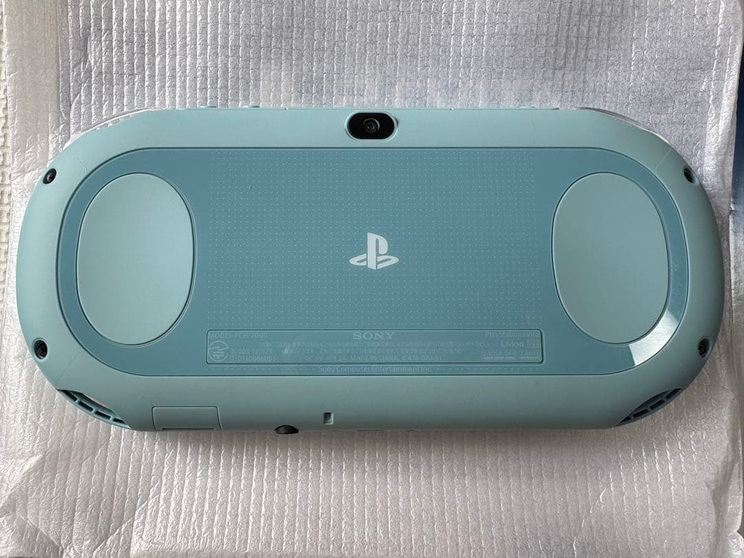 美品PSVITA PCH-2000 LightBlue＆White