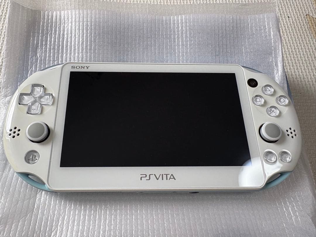 美品PSVITA PCH-2000 LightBlue＆White
