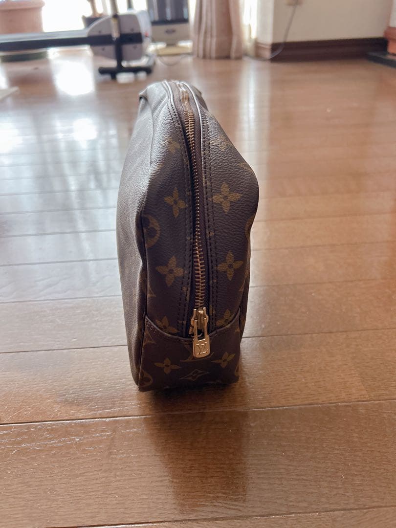 ルイヴィトン　トゥルーストワレ