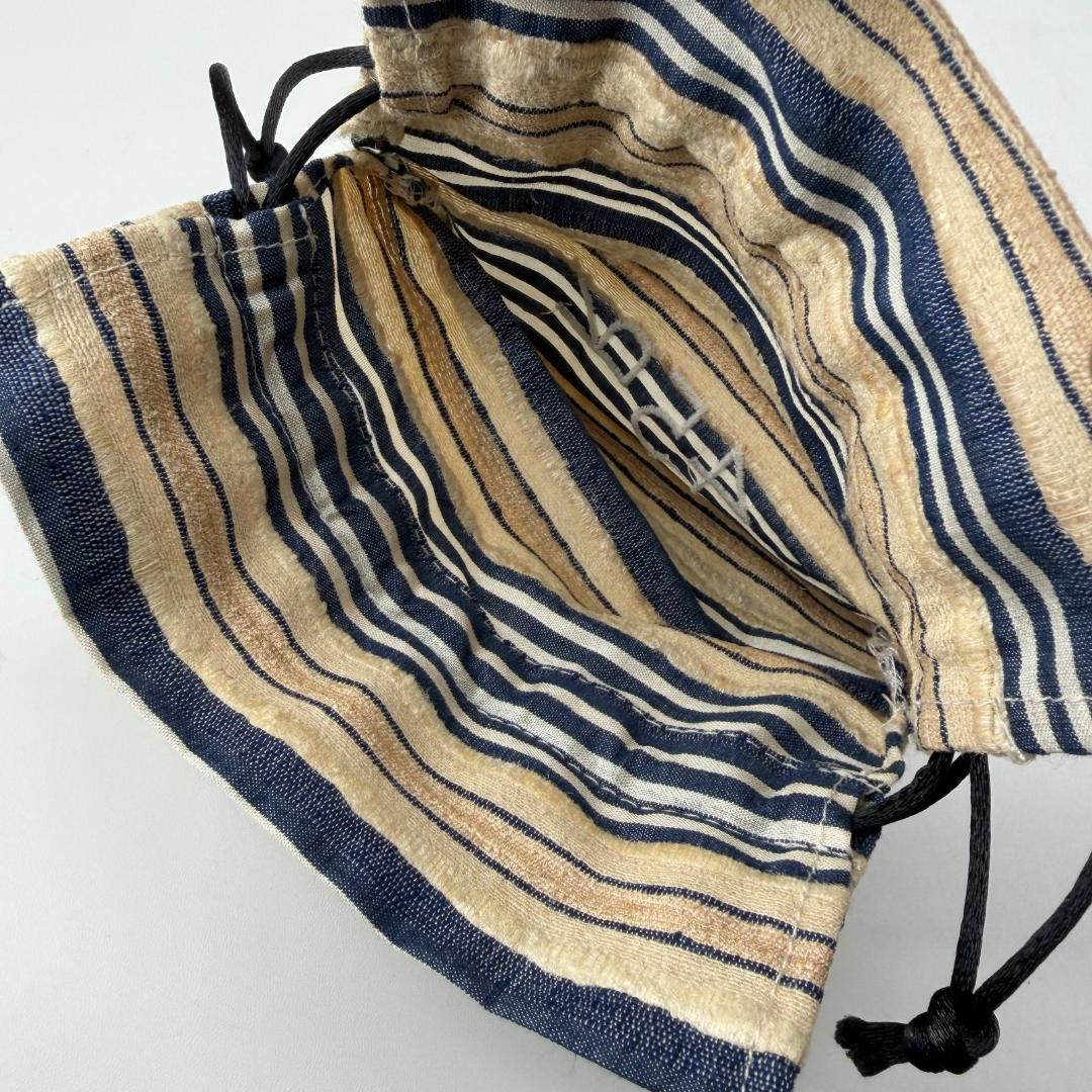 15629✨タグ付き✨45R レザーの小花ネックレス/馬革/ビーズ