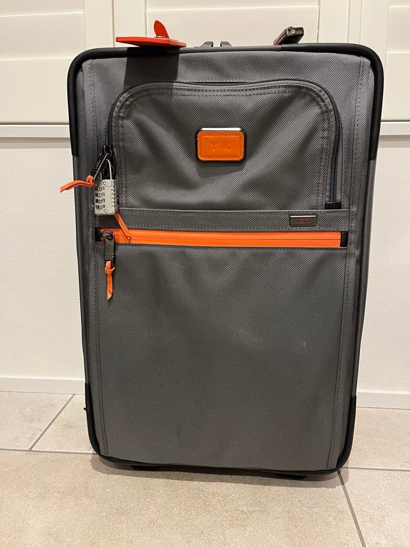 TUMI ALPHA エクスパンダブルキャリー2輪&ビジネスバッグバッグセット