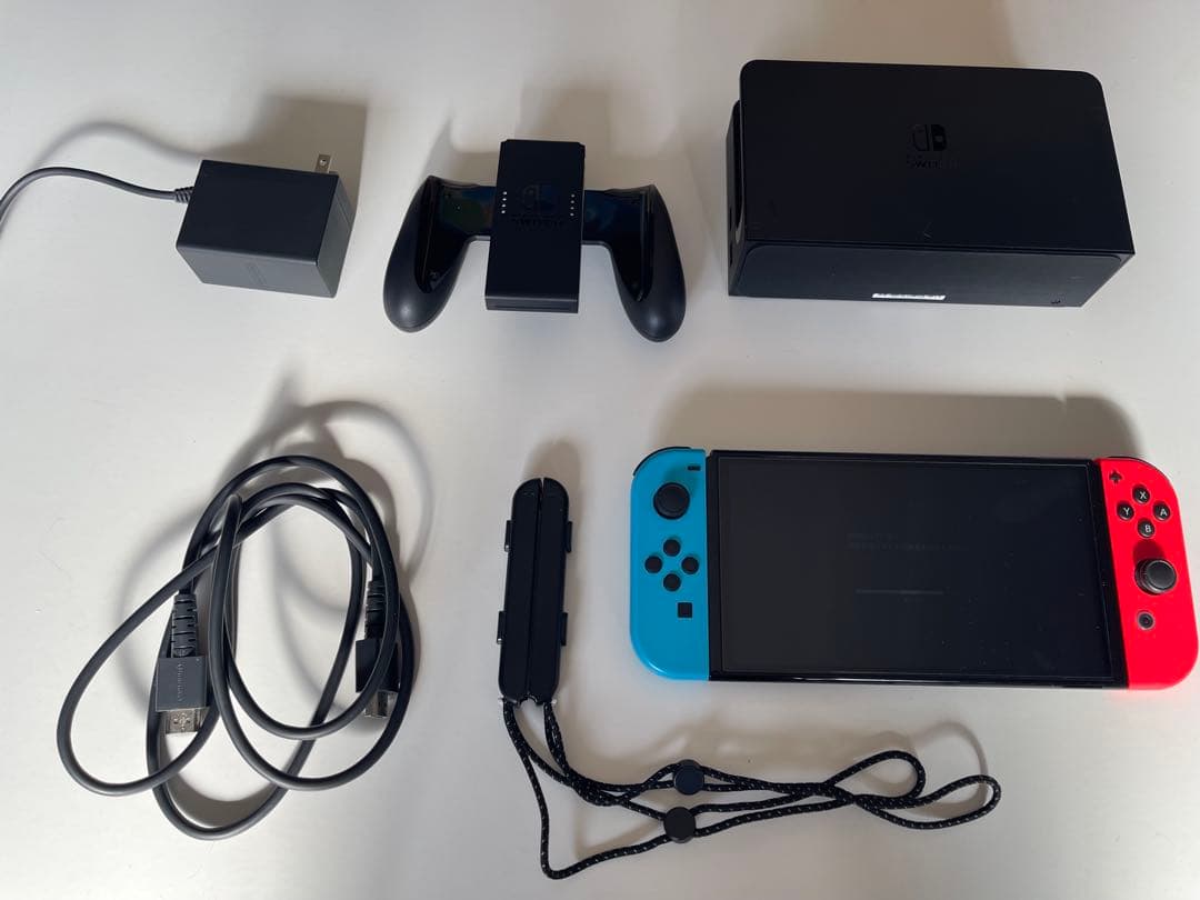 Nintendo Switch 有機ELモデル ゲーム3本+ ハードケース