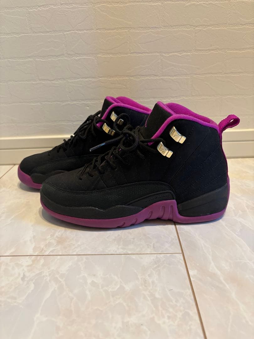 エアジョーダン12 【使用回数２回】 23.5cm