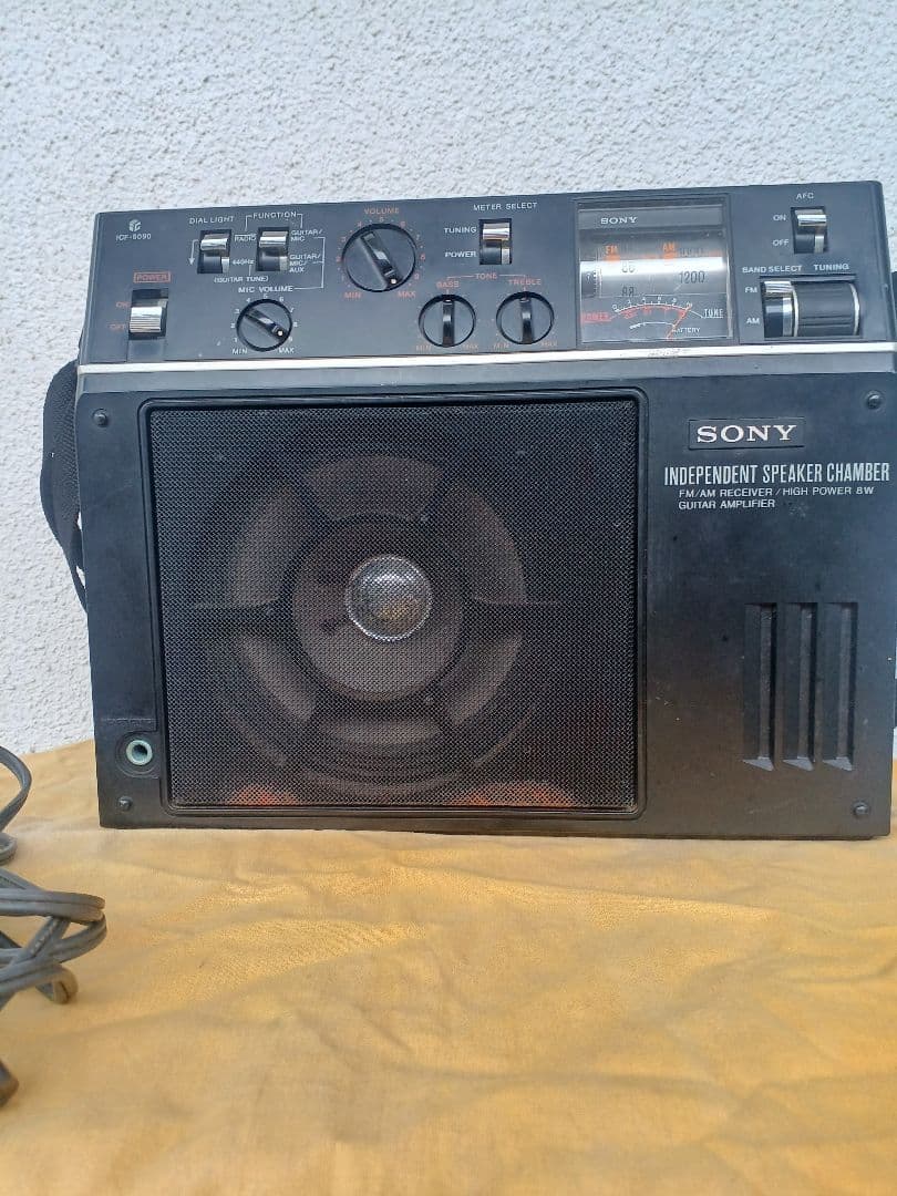 専用　ソニーICF 9090 ギター&ラジオ　昭和レトロ　電源コード付属
