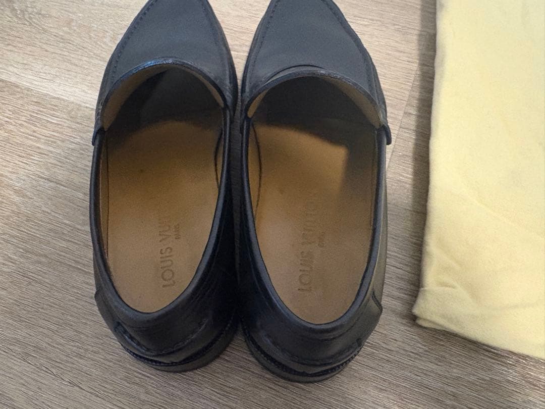 LOUIS VUITTON サイズ8 ローファー 収納袋付き