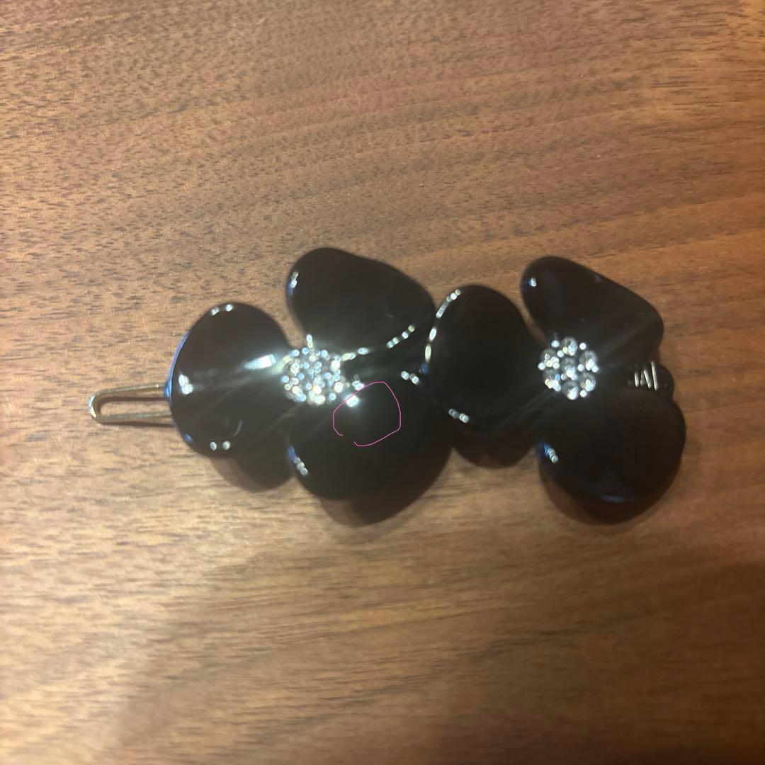 ALEXANDRE DE PARIS カメリアブラック ヘアピン