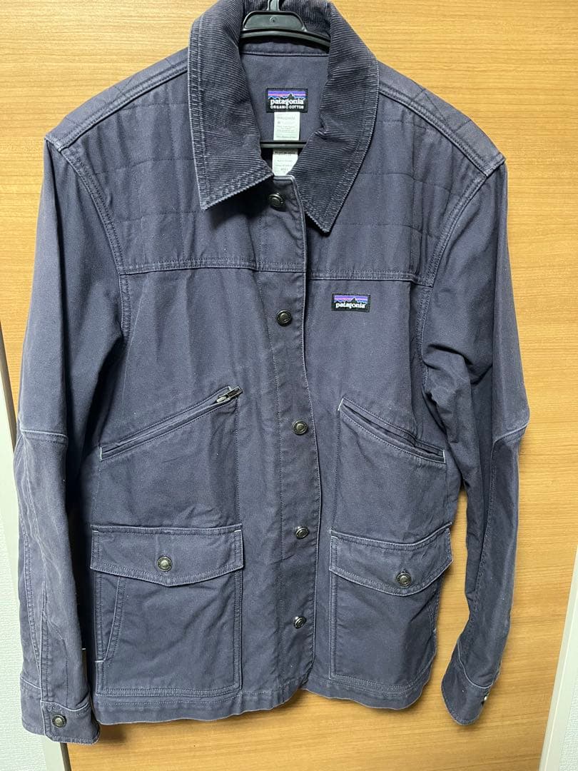 Patagonia ヌエボレンジジャケット　ネイビー