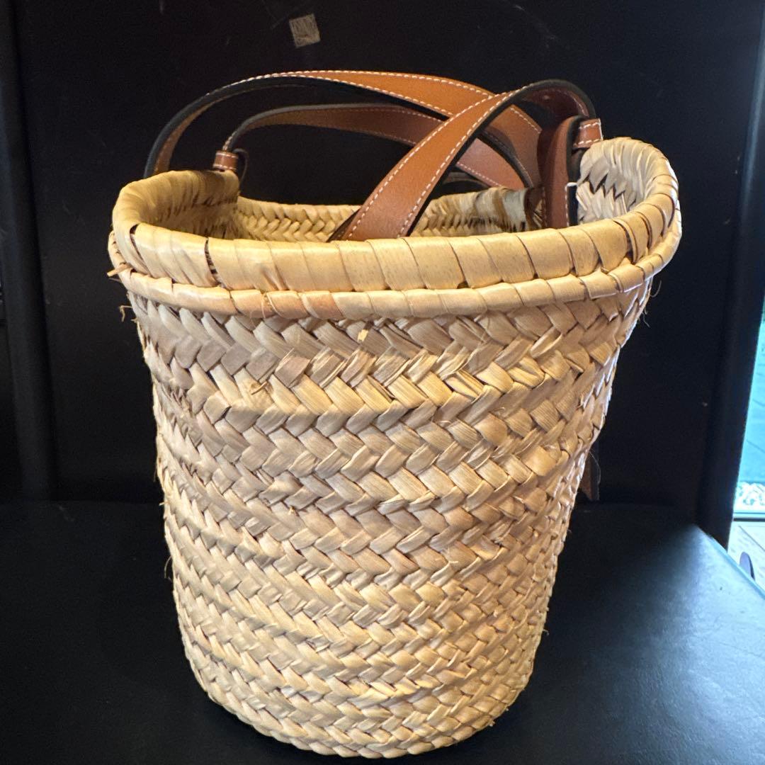 極美品　LOEWE かごバッグ 中サイズ　Mサイズ
