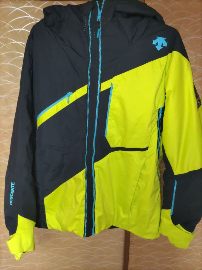 極美良品 DESCENT デサント 上下 サイズO ウエスト L-O