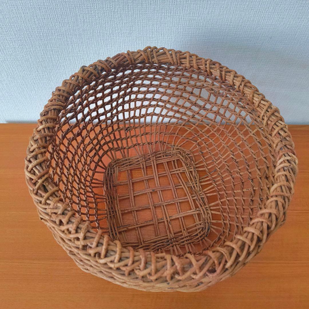 アケビ　カゴ　透かし編み　天然素材