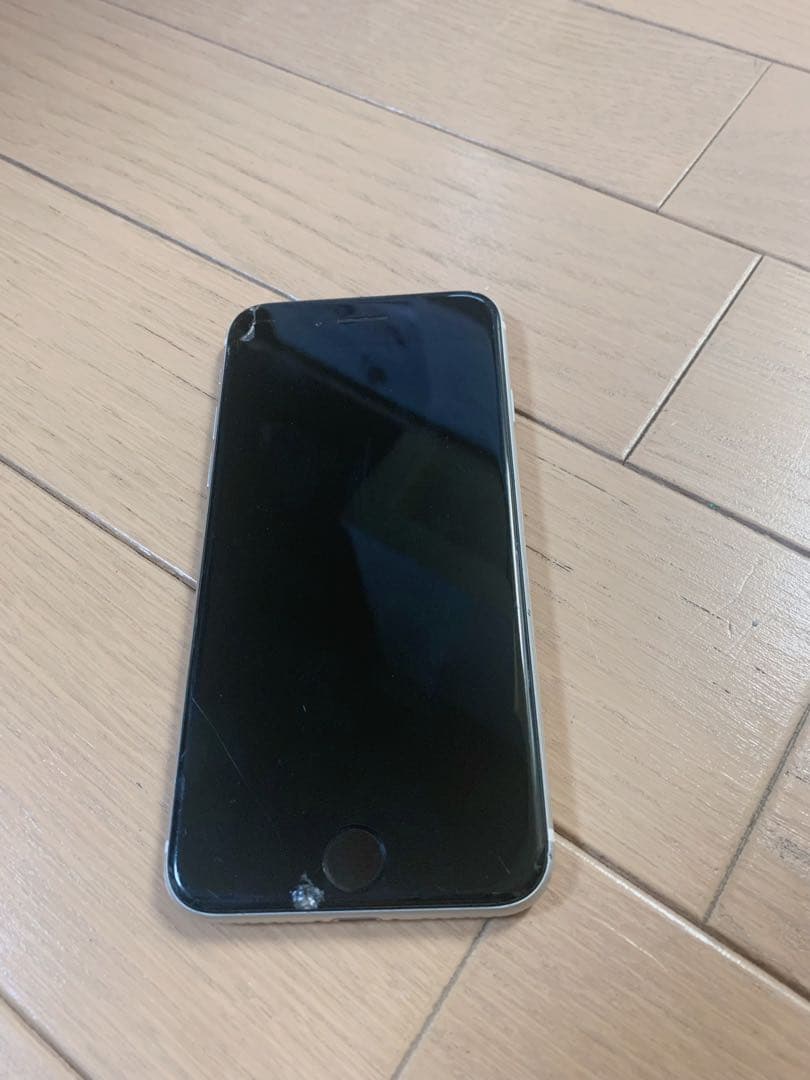 Apple iPhoneSE(第2世代）本体 ホワイト 箱、新品ケーブル付き