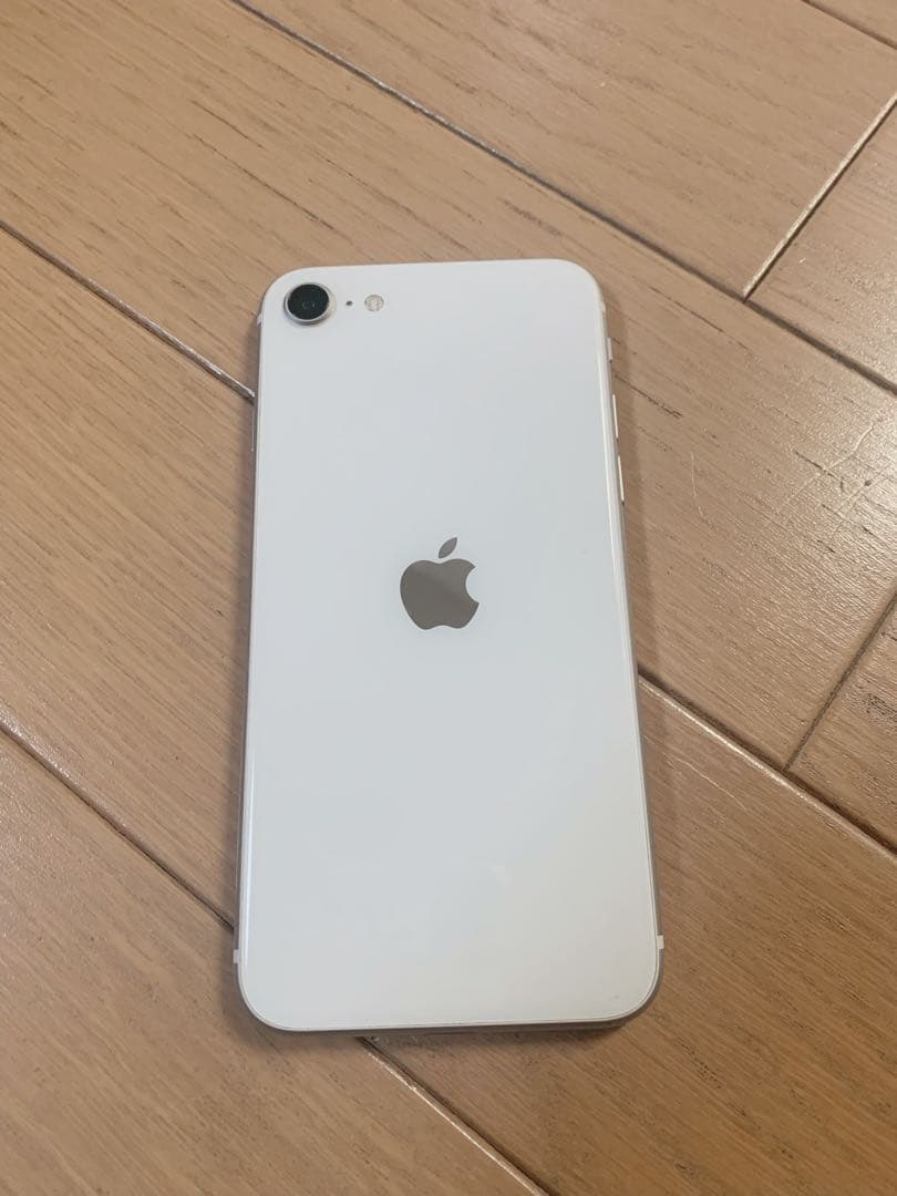 Apple iPhoneSE(第2世代）本体 ホワイト 箱、新品ケーブル付き