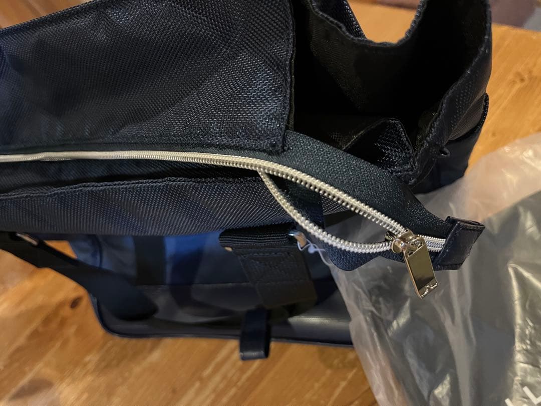 【新品】J.LINDEBERG ネイビーゴルフバッグ(シューズ袋付き)