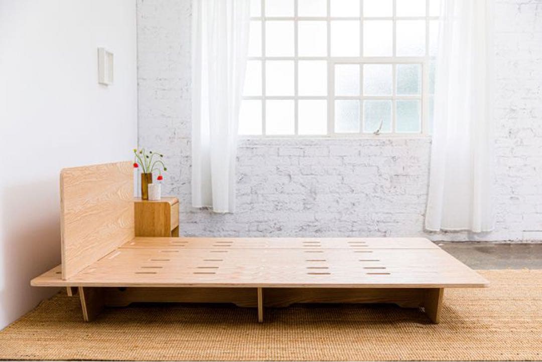 コアラマットレス　ベッドフレームクイーン