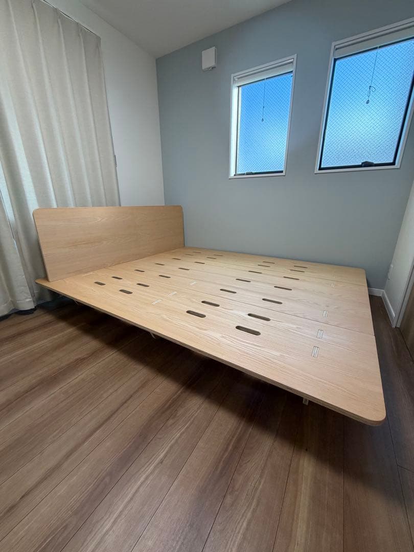 コアラマットレス　ベッドフレームクイーン