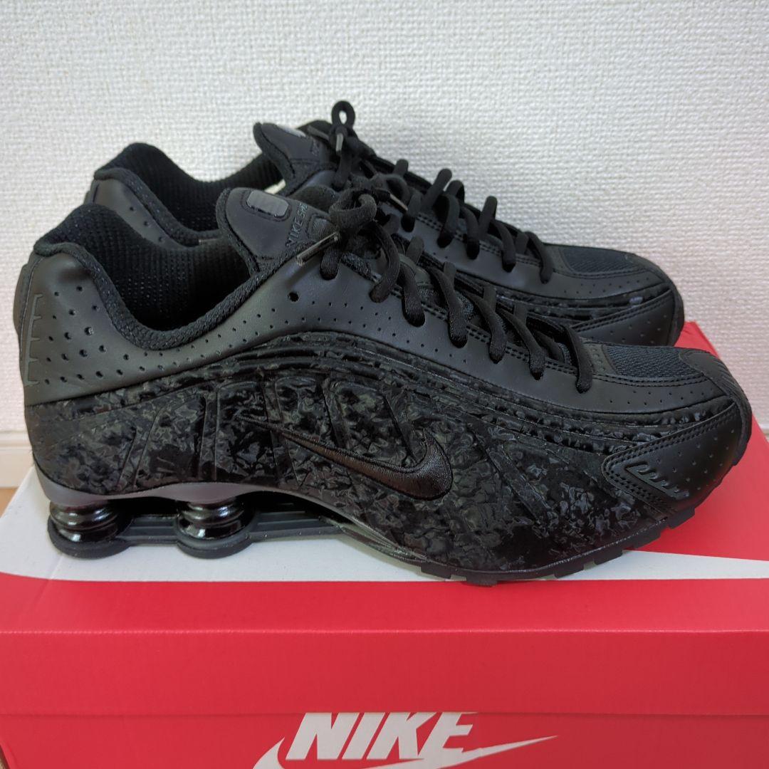 NIKE SHOX R4 フローラル HV0934
