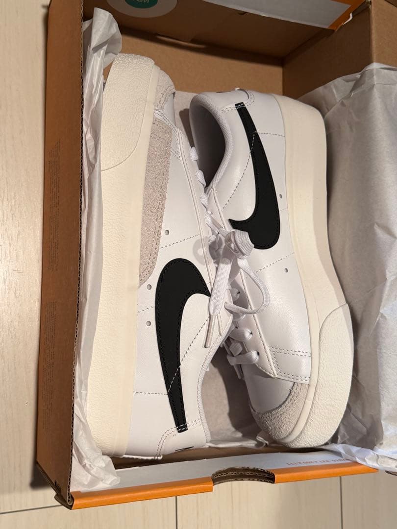 ナイキ ブレーザー ロー プラットフォーム　NIKE