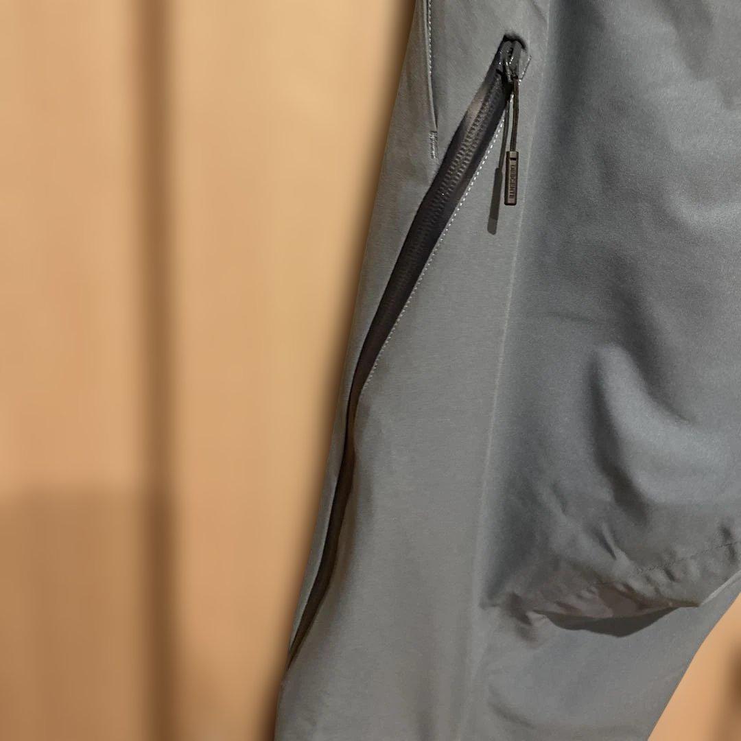 デサントスキー　DESCENTE スキーパンツ