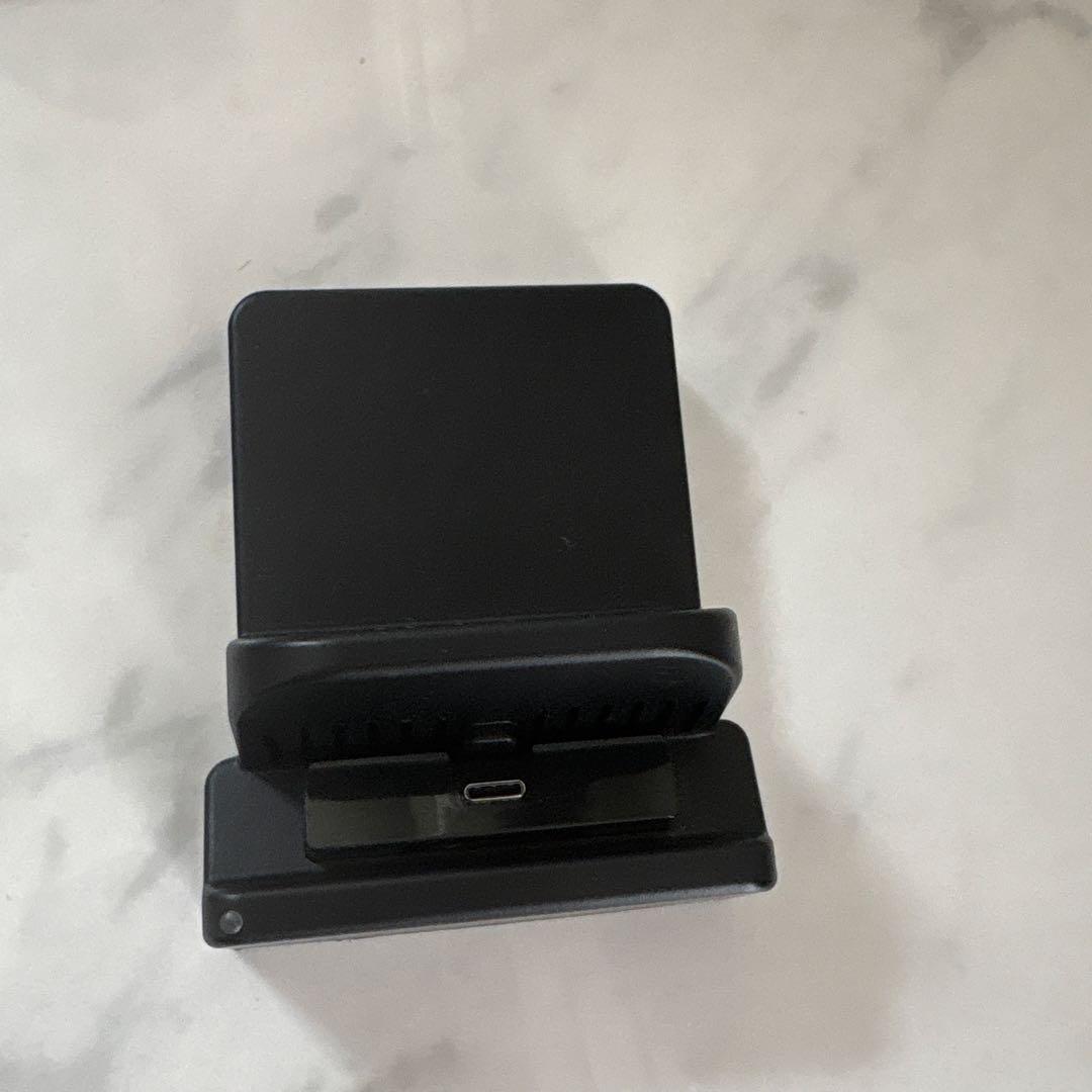 Nintendo Switch （HDMIケーブルとジョイコンの付けるやつ無し）