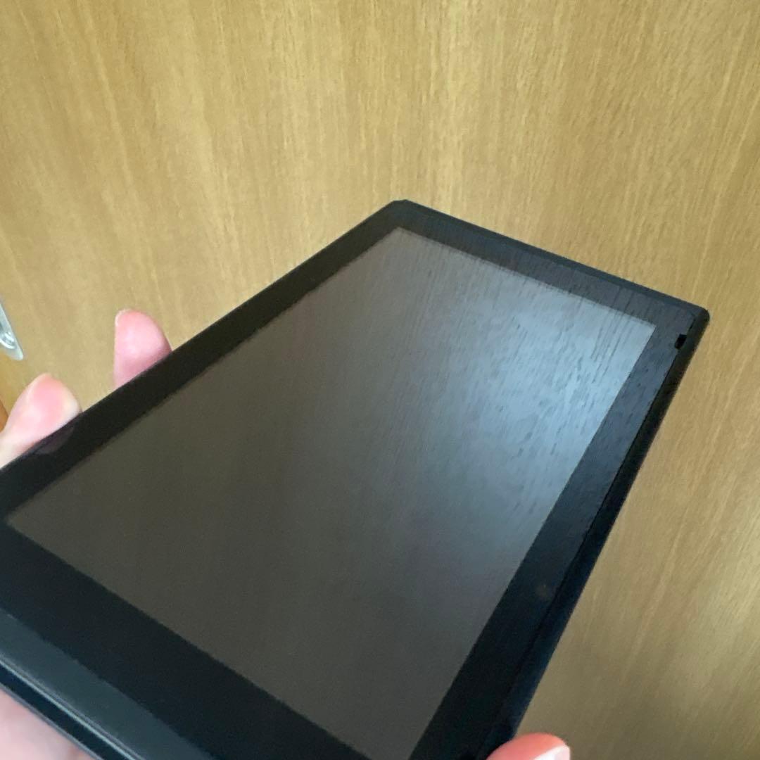 Nintendo Switch （HDMIケーブルとジョイコンの付けるやつ無し）